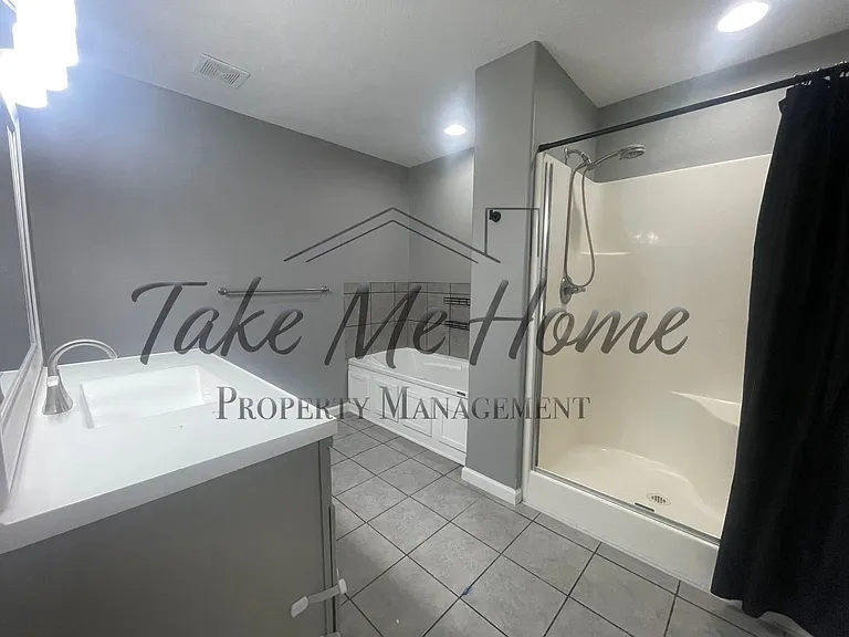 821 S Barberry Ct — Photo 5