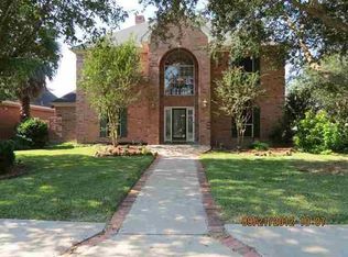 311 Buckingham Dr, Port Neches, TX 77651