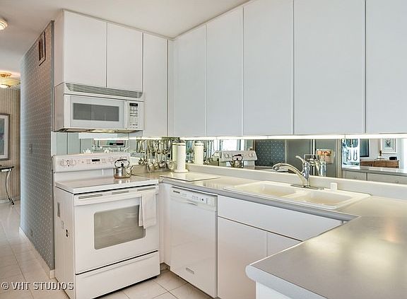 5th image of 505 N Lake Shore Dr APT 4204