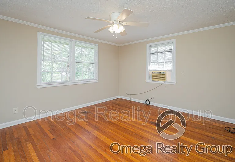 1020 Pershing St #D — Photo 6