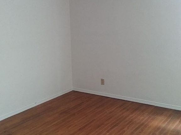 5th image of 3008 O St APT 03