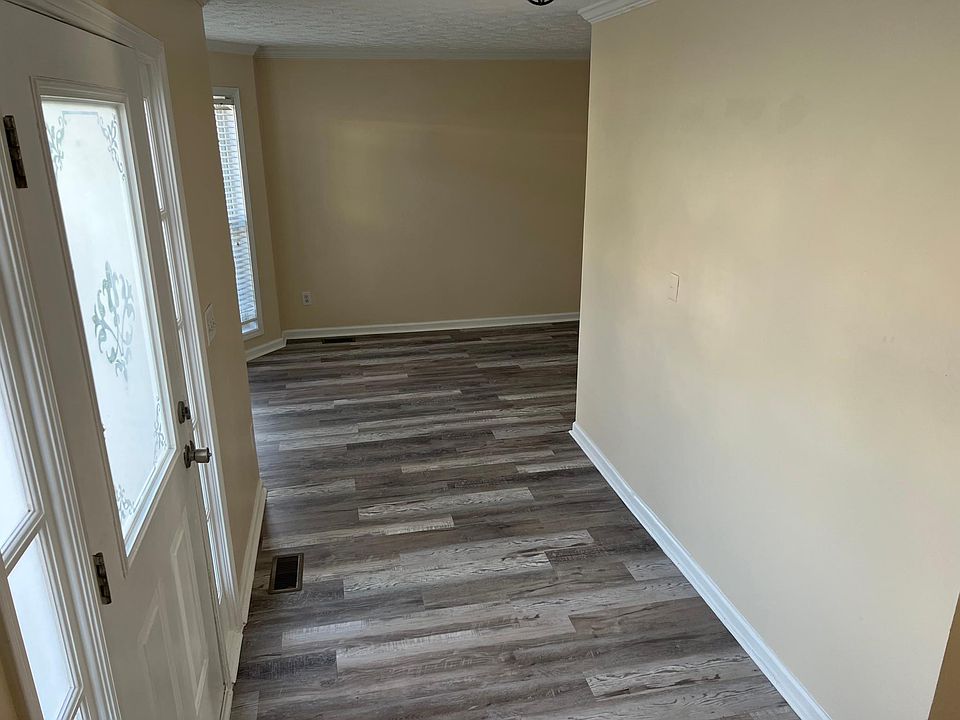 1st image of 2120 Stoneoak Dr