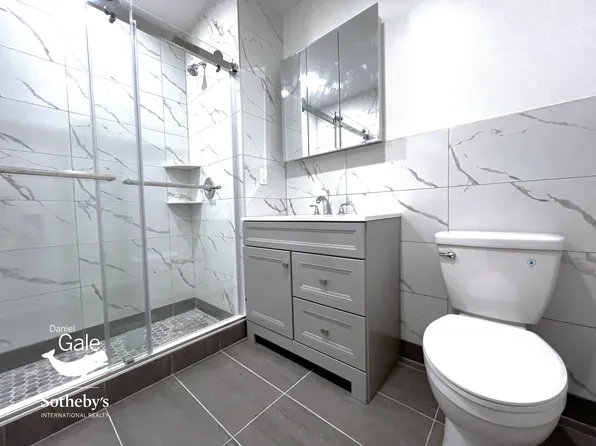 81-45 Lefferts Boulevard image 14 of 16