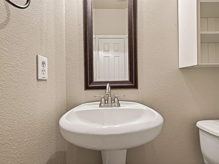 4702 Autumn Orchard Ln — Photo 31