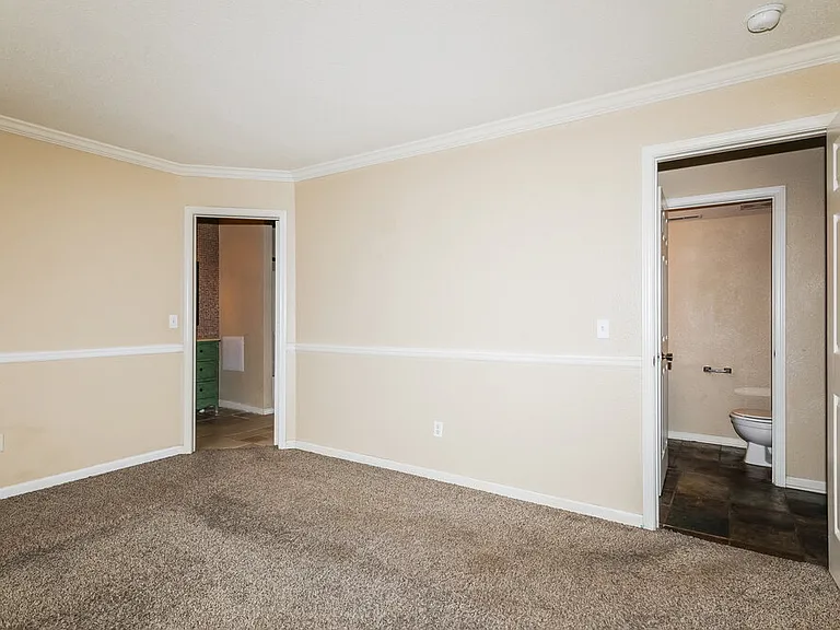720 Treyburn Lakes Way — Photo 14