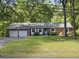 81 Warren Rd, Townsend, MA 01469