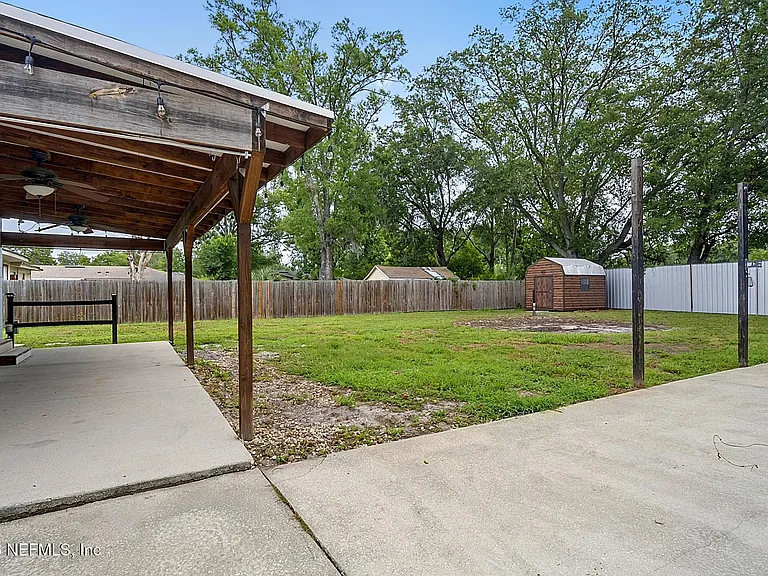 4603 Jammes Rd — Photo 32