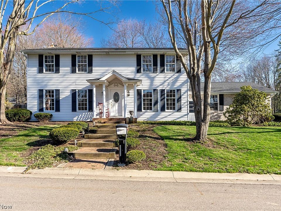 1st image of 2445 Foxway Cir NW