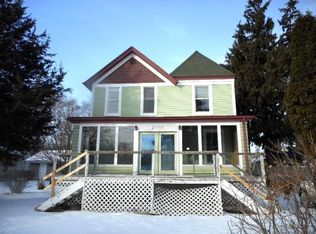 2005 4th St, White Bear Lake, MN 55110