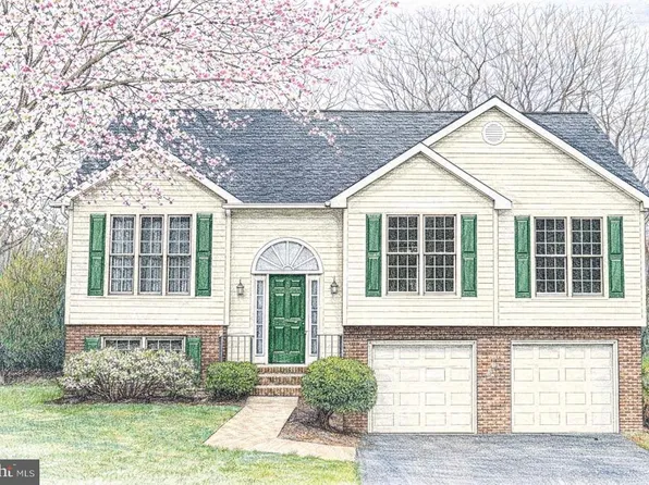 9805 Kenmore Ct, Fredericksburg, VA 22408