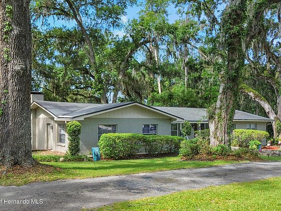 4th image of 509 Colonial Dr