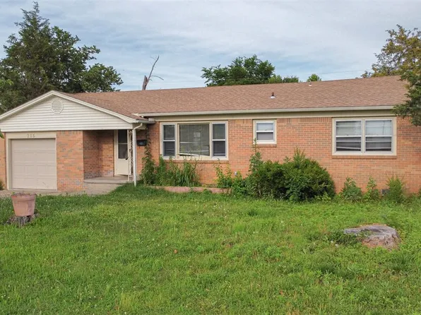 215 S 13th Pl, Rogers, AR 72758