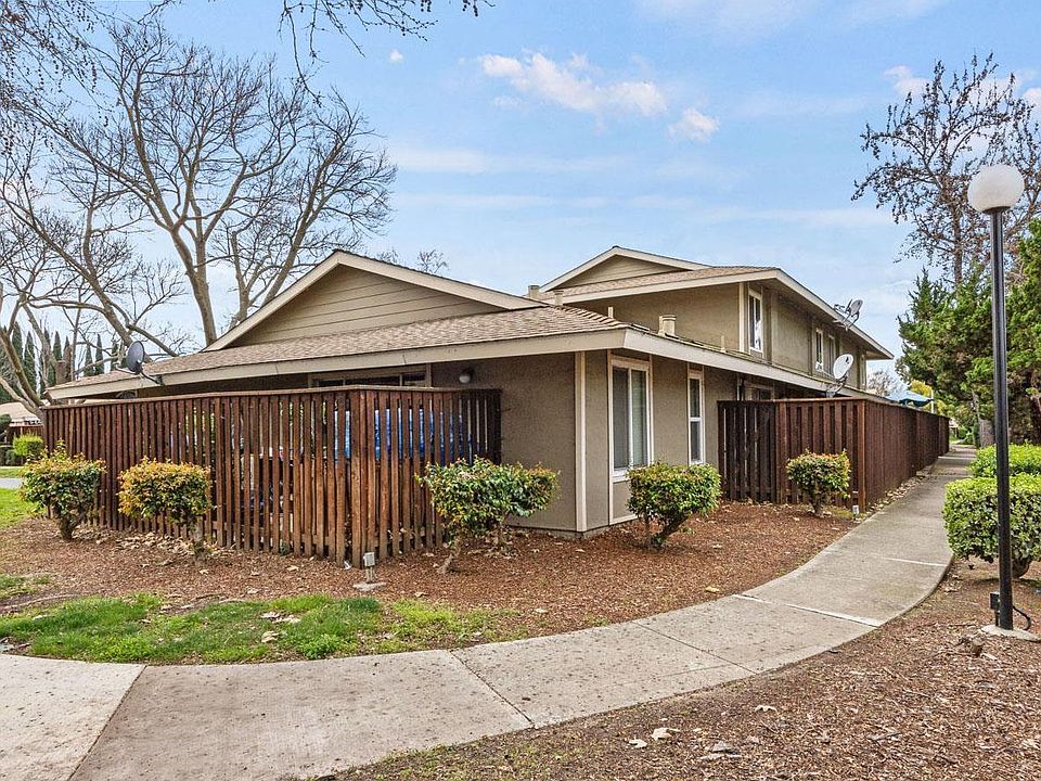 1st image of 2069 Olivera Rd APT E