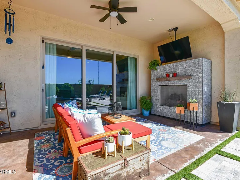 9661 W Patrick Ln — Photo 48