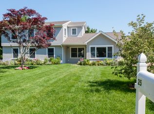 25 Bishops Ct, Southampton, NY 11968
