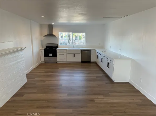 1301 W 90th St, Los Angeles, CA 90044