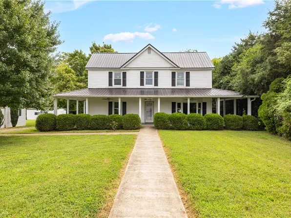 749 Morgan Rd, Eden, NC 27288