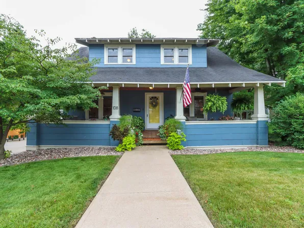 108 E Lake St, Waupaca, WI 54981