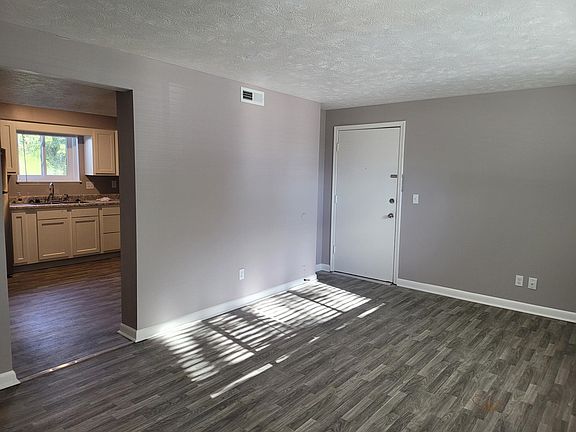 4th image of 4859 S 132nd Ave #2