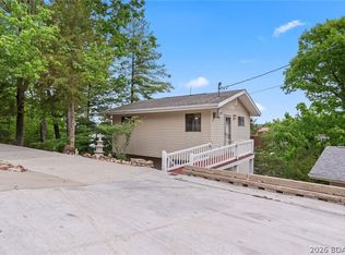 126 Hickory Rd, Lake Ozark, MO 65049
