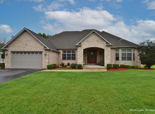 1690 Gerber Rd, Bartlett, IL 60103