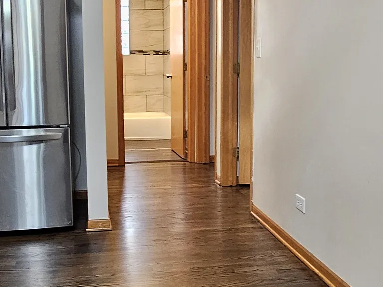112 E Quincy St — Photo 13