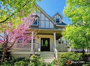 4016 N Kilbourn Ave, Chicago, IL 60641