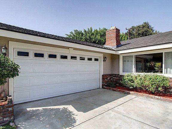 3rd image of 1121 Teresita Cir