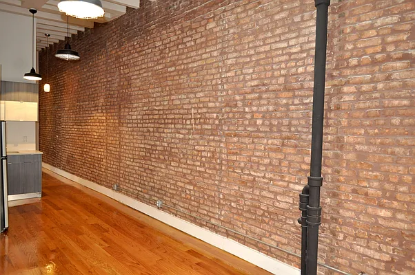 Rented by Premier Metro Realty Corp | media 19