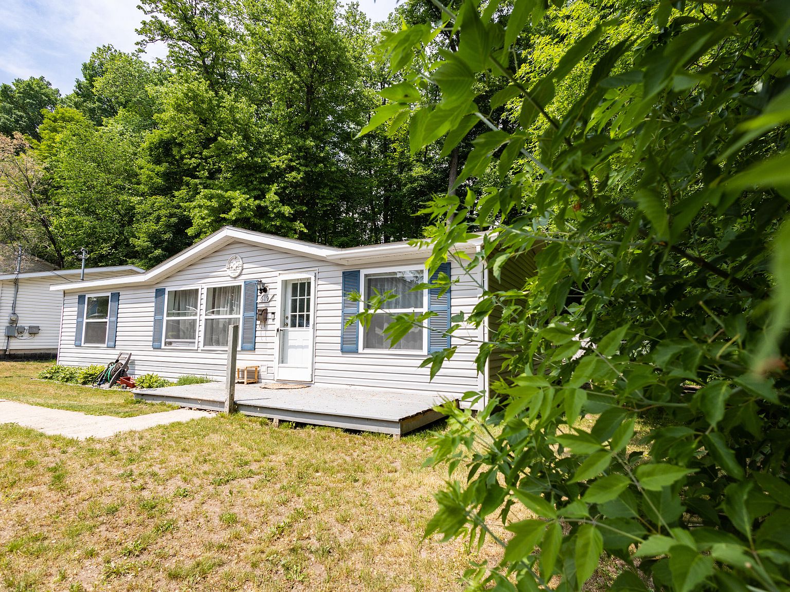 619 Adams St, Boyne City, MI 49712 MLS 201824420 Zillow