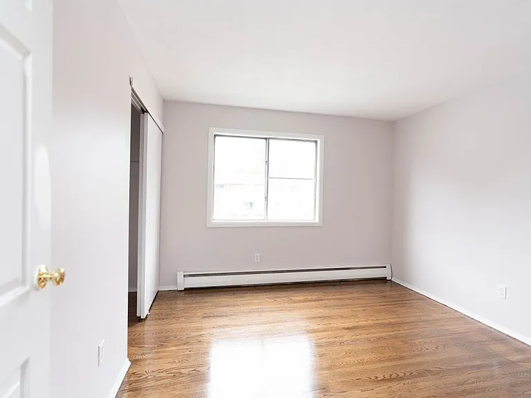 154 Woodhill Dr #1 — Photo 7