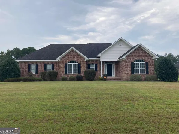 1808 Old Carriage Trl, Statesboro, GA 30458