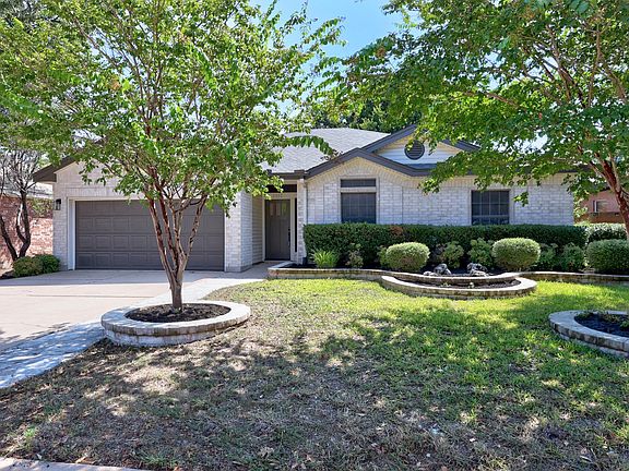3rd image of 2322 Loquat Ln