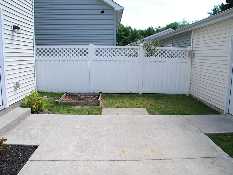 6141 Braet Rd — Photo 24