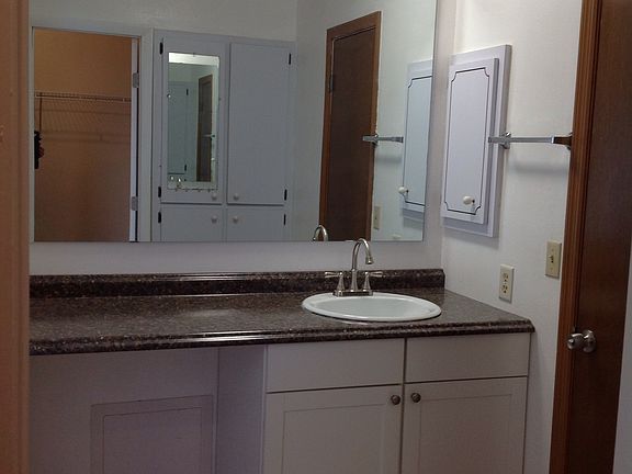 4th image of 1862 Banyan Dr