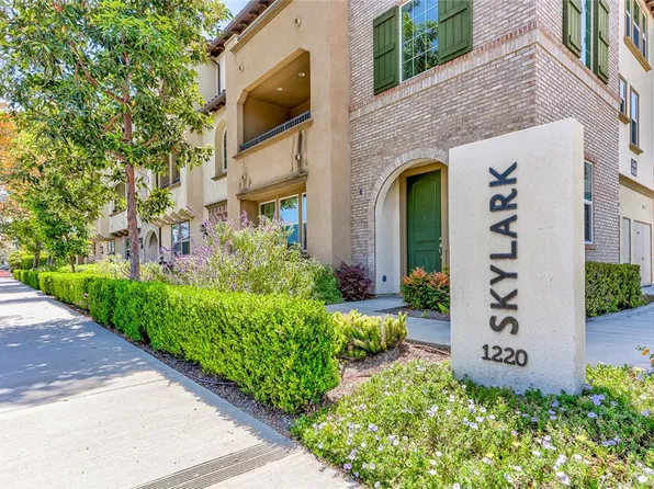 1220 W La Habra Blvd #102, La Habra, CA 90631