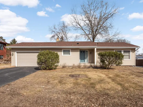 285 County Road B2 W, Roseville, MN 55113