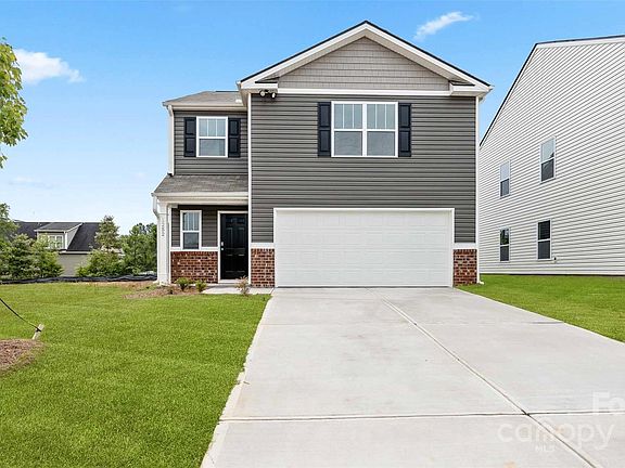 2nd image of 45 Lillian Ln
