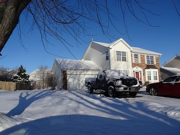 3rd image of 1090 Oxford Ln