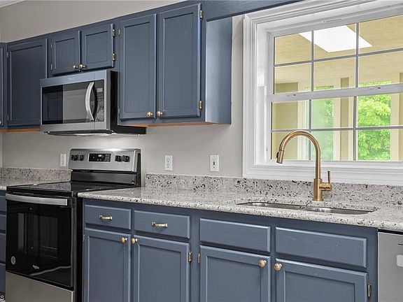 2nd image of 9083 Mount Carmel Rd