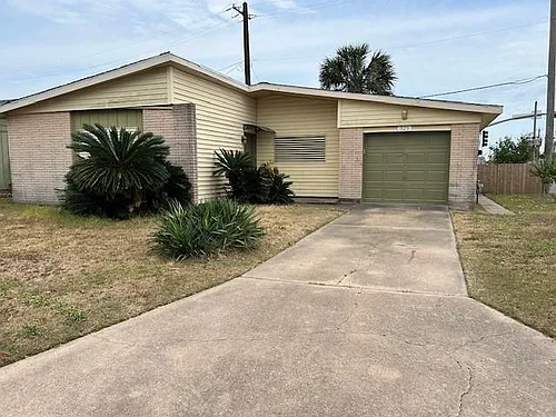 325 Mackeral St Photo 1