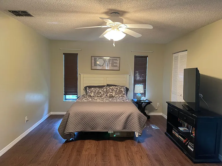 213 Bloomingfield Dr — Photo 9