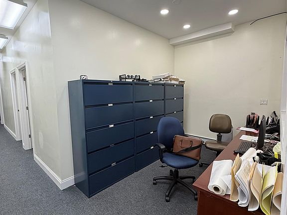 3rd image of 10649 Sutphin Blvd
