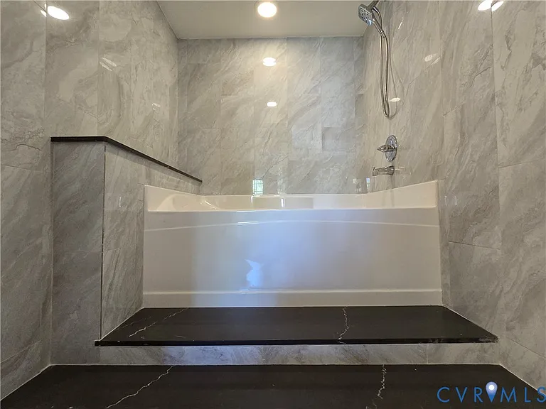 419 Airycrest Dr — Photo 18