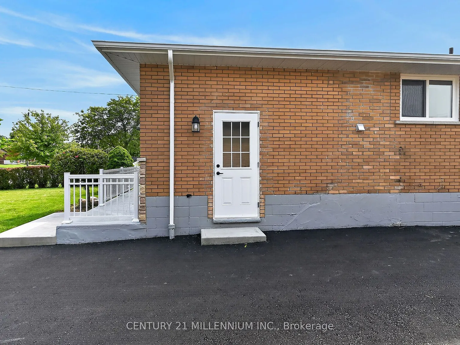 2 bed, $2,000 — Photo 3