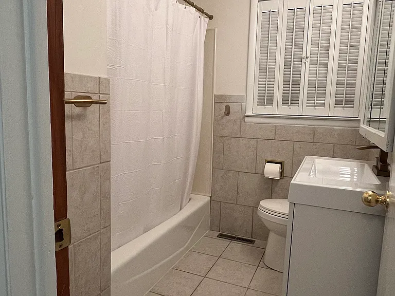 Full bath