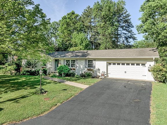 2nd image of 1305 Park Glen Rd