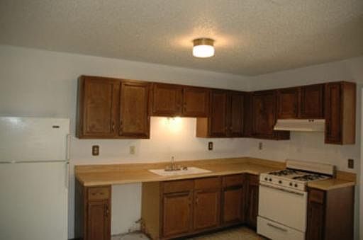 4th image of 8032 ORCHARD BEND