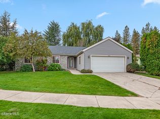 6235 N Galewood Dr, Coeur D Alene, ID 83815