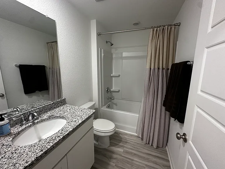 13515 Paris Cir — Photo 12